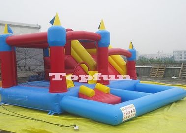 プラスチック球ピットが付いている 1 枚のコンボの跳躍の城のジャンプそしてスライドに付き 20ft 膨脹可能な 4 枚