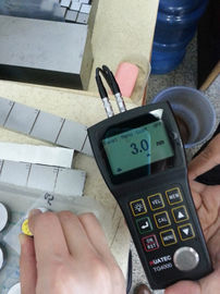 超音波金属の厚さのテスターの超音波厚さのメートルのコーティングによって